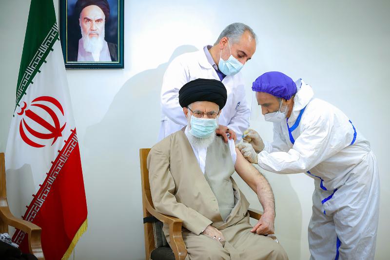 Receiving the Iran-made “COVIran Barekat” vaccine