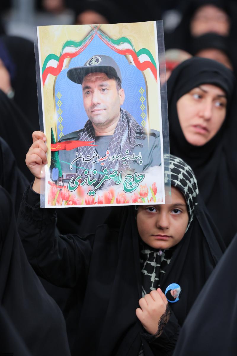 gallery item russkiy_khamenei_2026020_60.jpg