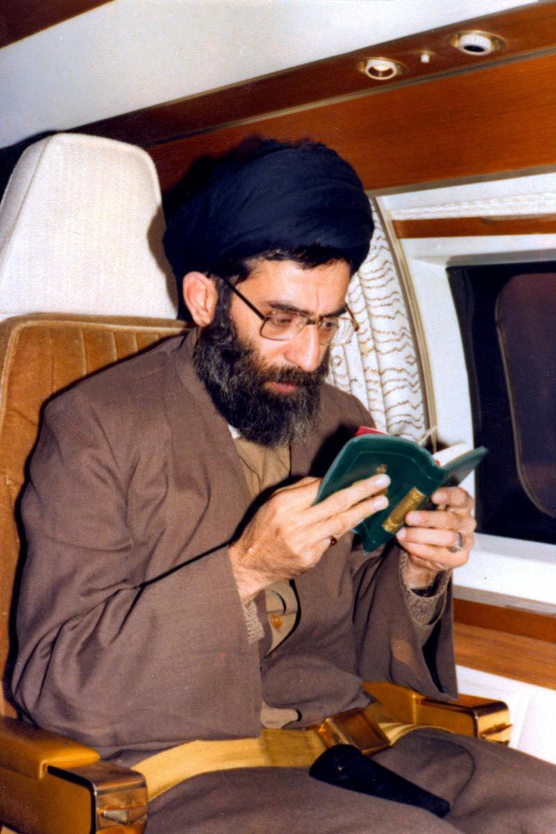 gallery item ayatola_imam_seyed_ali_jamenei_32.jpg