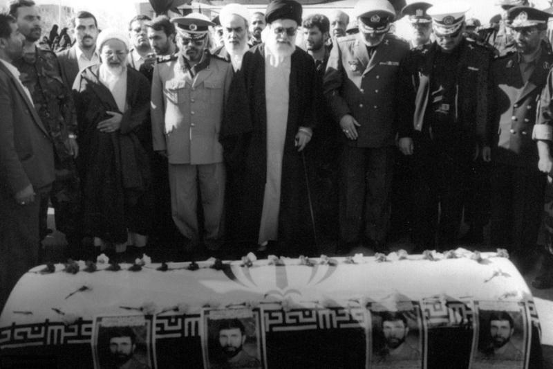 gallery item martir_ayatola_imam_seyed_ali_jamenei_113.jpg