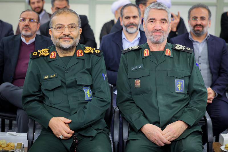 gallery item pic-40930-1765912029.jpg