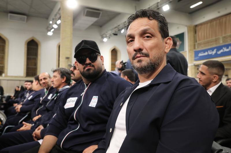 gallery item pic-54961-1760960542.jpg