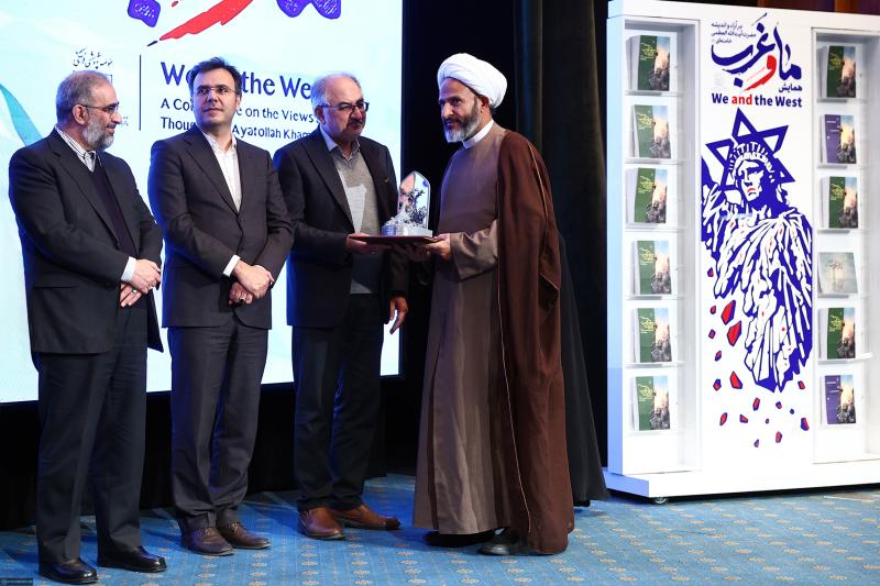 gallery item pic-55436-1762803575.jpg