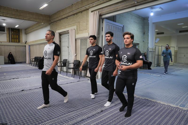 gallery item pic-70253-1760961119.jpg