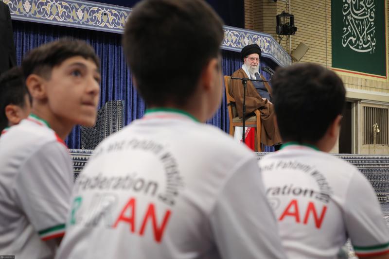 gallery item pic-70261-1760961119.jpg