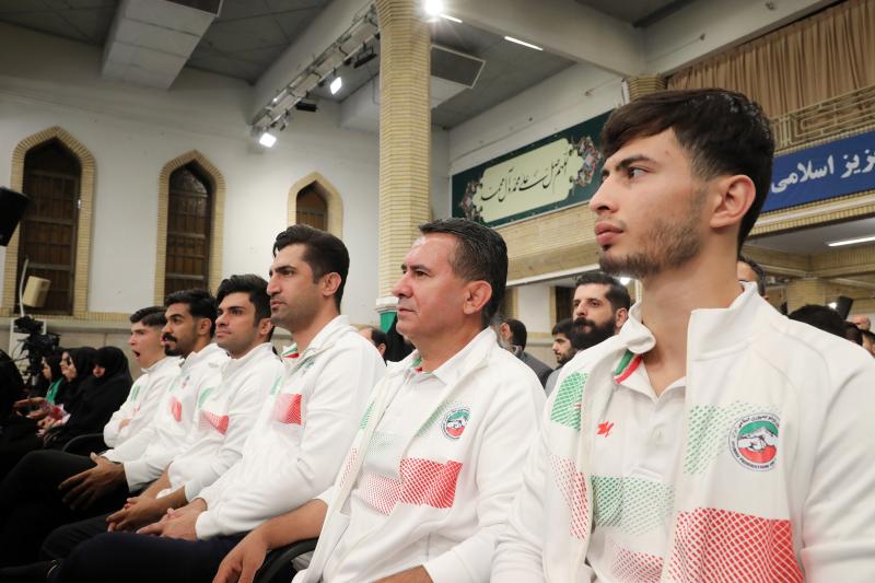 gallery item pic-70270-1760961119.jpg