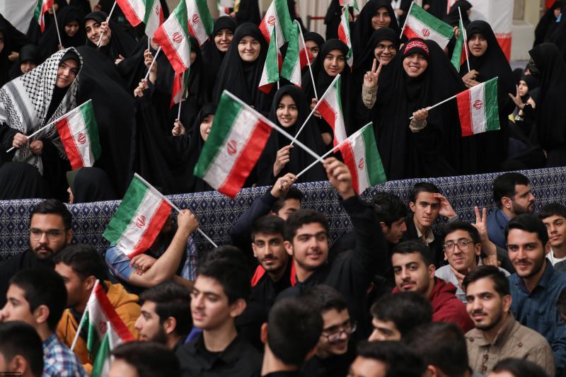 gallery item pic-70514-1762172543.jpg