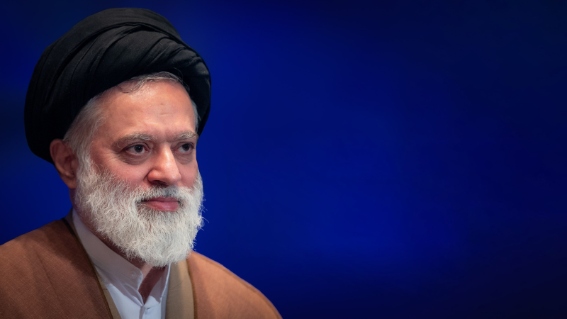 Imam Khamenei: A pioneer of social thought in the Islamic Revolution