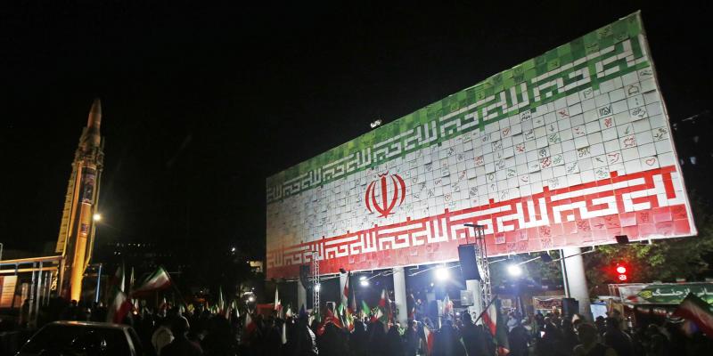 ¿Por qué no cayó la República Islámica de Irán tras el martirio del ayatolá Jameneí?