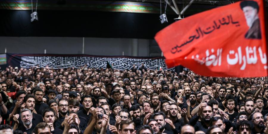 Şəhid İnqilab Rəhbərinin şəhadət məkanı yaxınlığında Aşura gecəsinin əza mərasimi