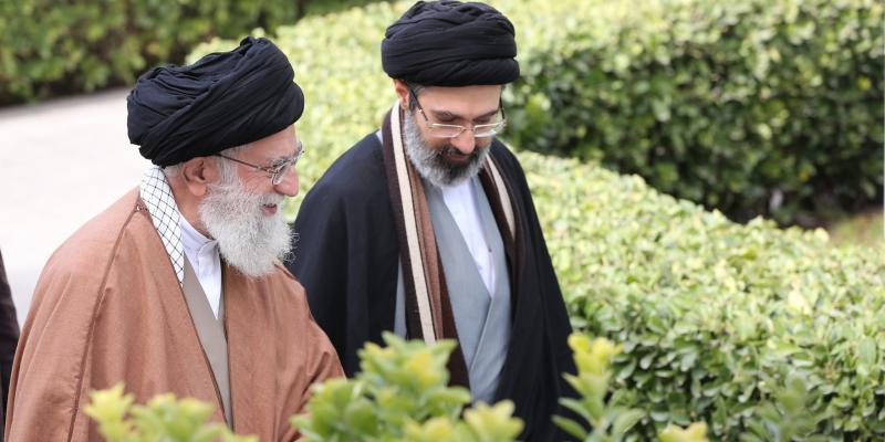 Mensaje con motivo de la Fiesta de Qadir y del 37.º aniversario del fallecimiento del fundador de la Revolución Islámica, el imam Jomeiní
