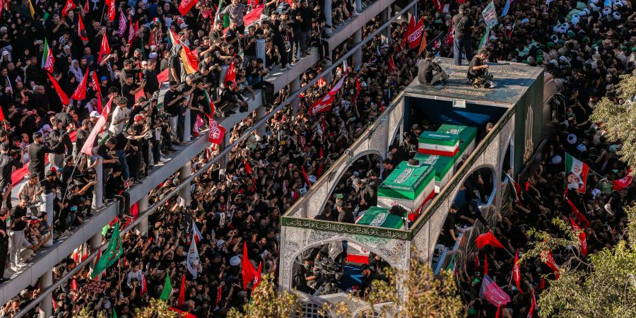 تشييع جثمان الإمام الشهيد السيد علي الخامنئي (قدس الله نفسه الزكية) في مدينة مشهد المقدسة