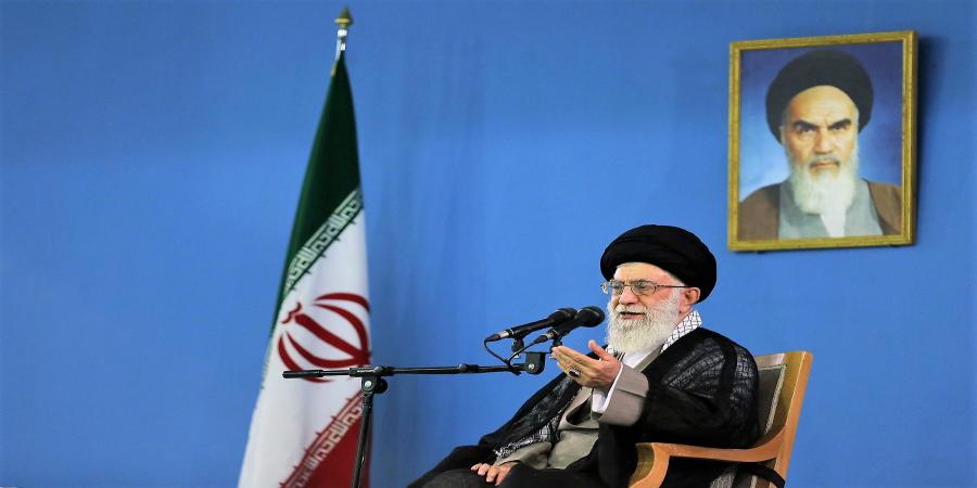 خطاب الإمام الخامنئي في لقاء حشود من مختلف شرائح الشعب