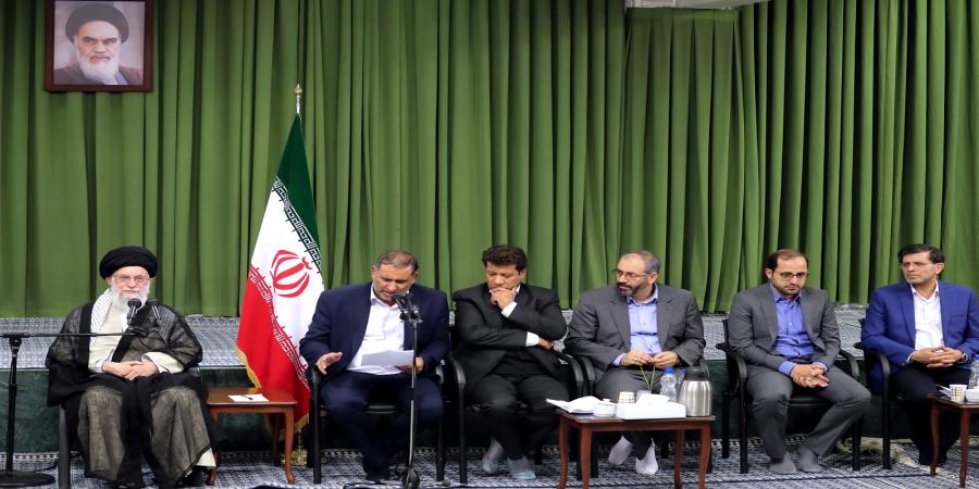 كلمة الإمام الخامنئي في لقائه كوكبةً من الشعراء والمثقفين بمناسبة ذكرى ولادة الإمام الحسن المجتبى (ع)